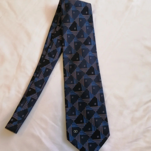 Valentino Garavani "V" Italian 100% Silk Tie with Blue and Orange Textured Print - Picture 3 of 14